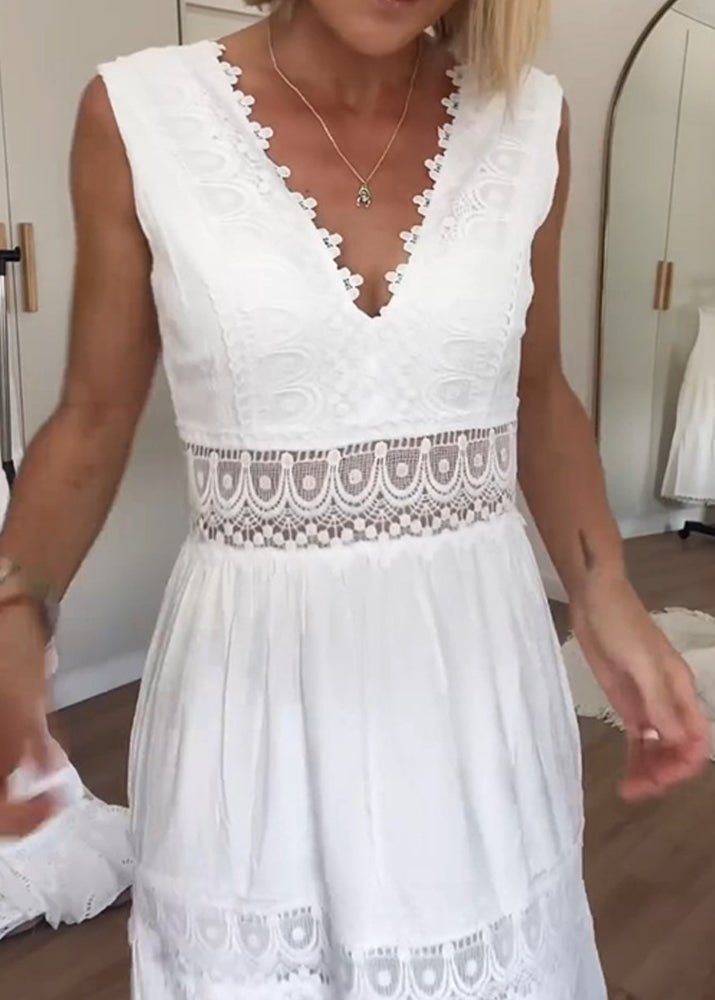 Dionne | Elegant Lace Dress