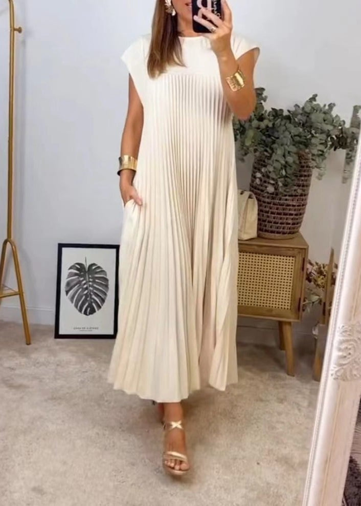 Lorena | Elegant Pleated Maxi Dress