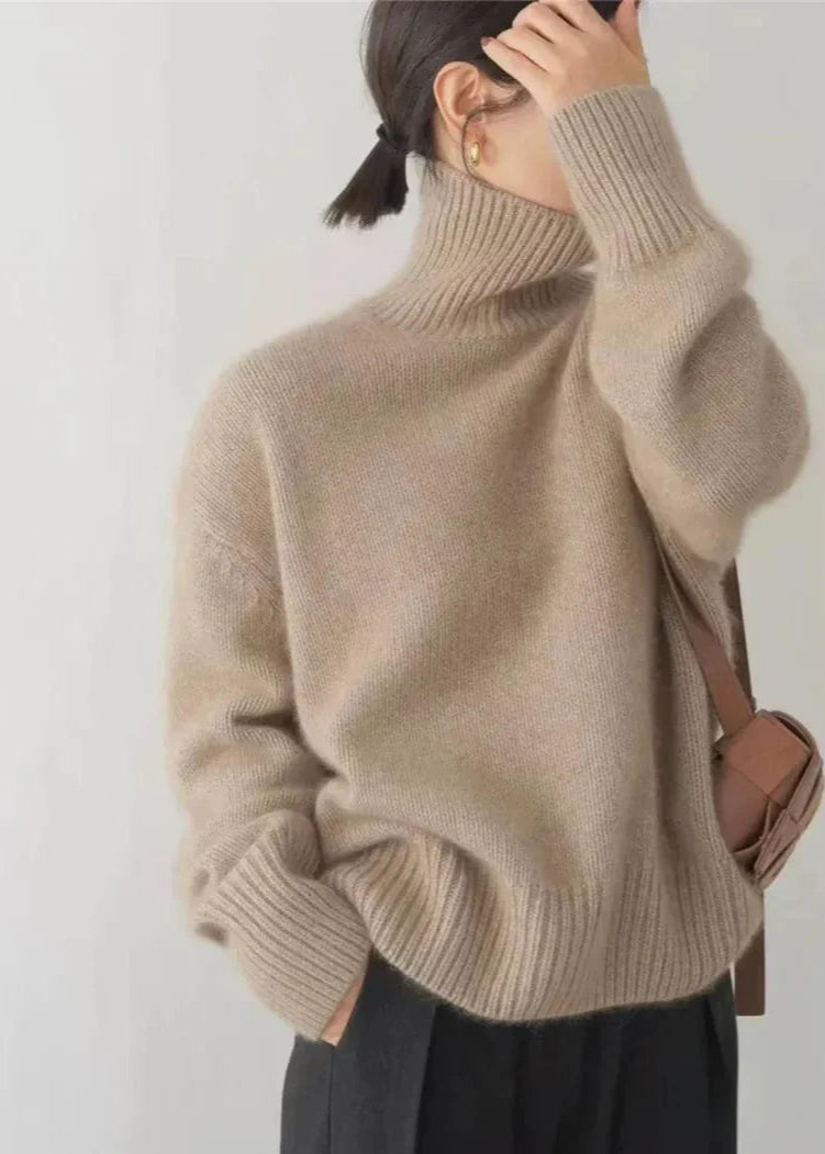 Lynn | Super Soft Classic Design Turtleneck